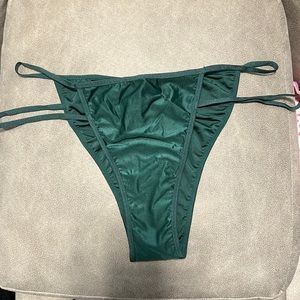 Brand New panty Victoria’s Secret size M ,never been worn